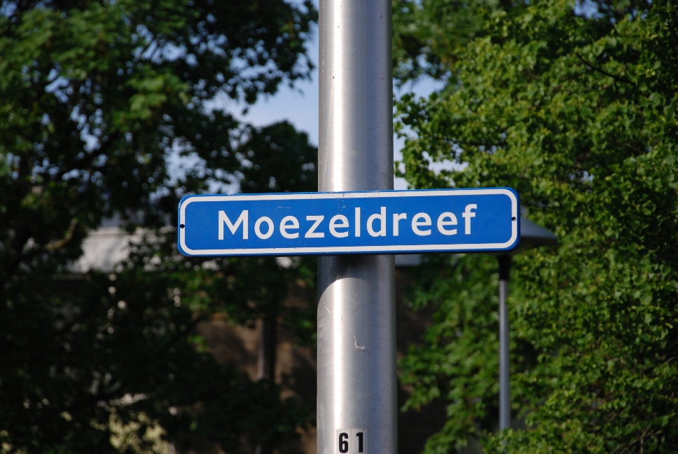 http://www.harmjschoonhoven.com/rivieren-en-dreven/borden/moez.jpg